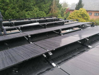 Pose de panneaux photovoltaïques